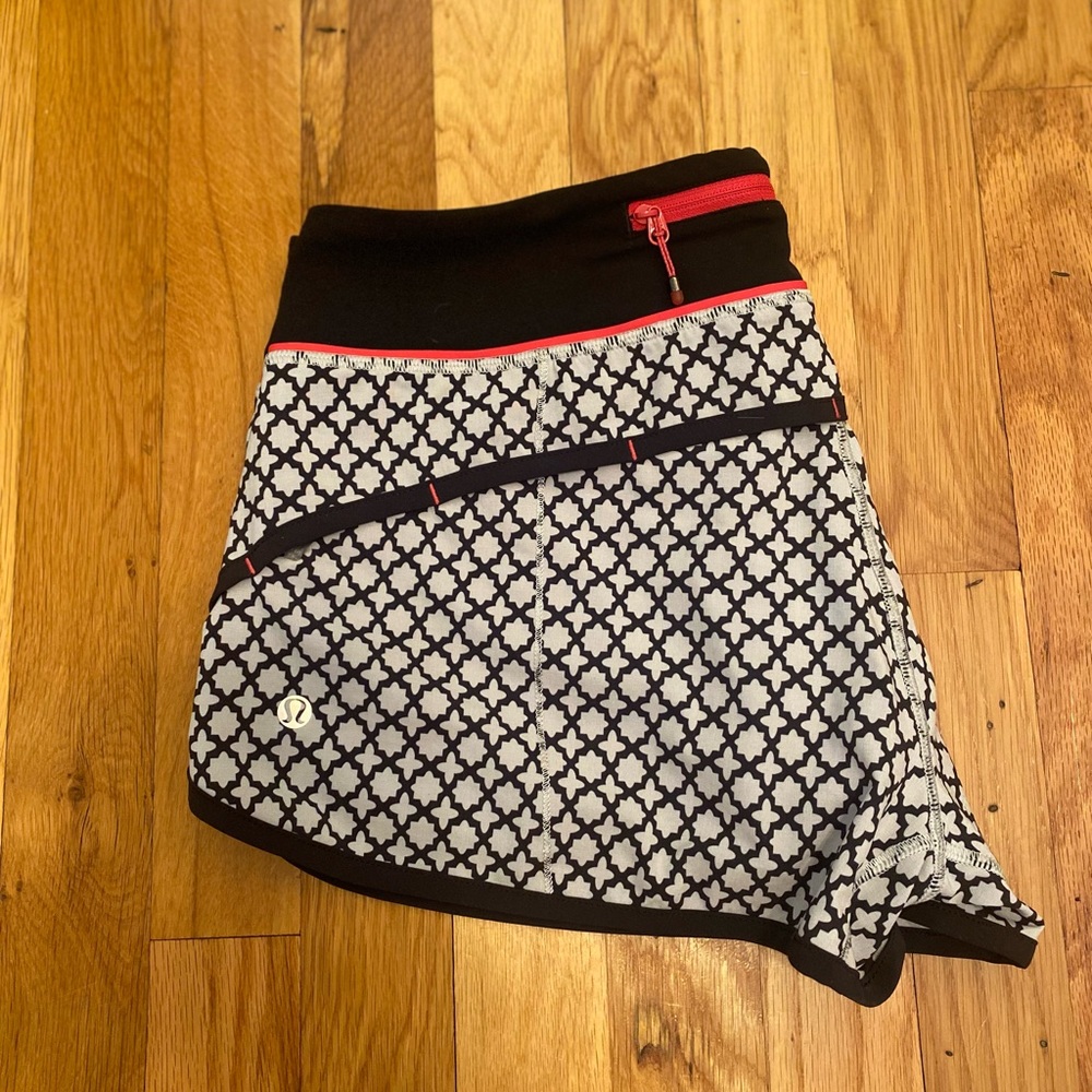 Lululemon black white and pink running shorts